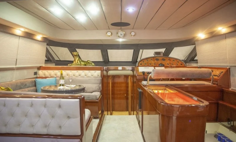 MOTOR YACHT M/Y SIROCCO