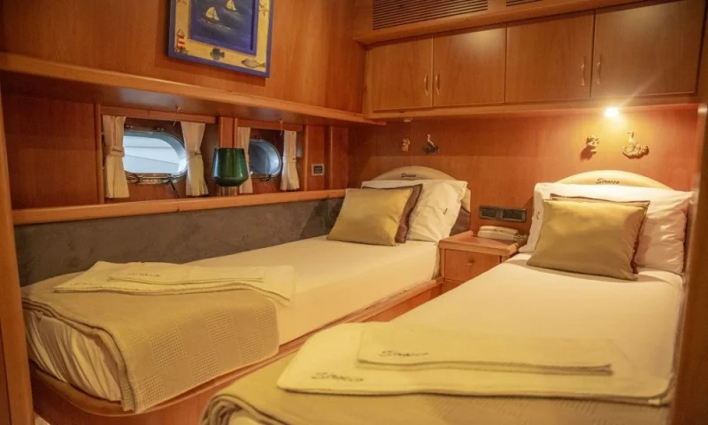 MOTOR YACHT M/Y SIROCCO