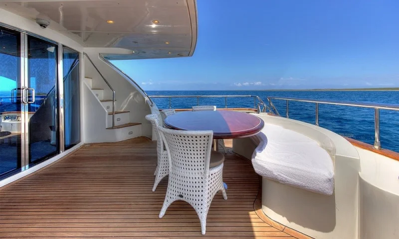 MOTOR YACHT DREAM 