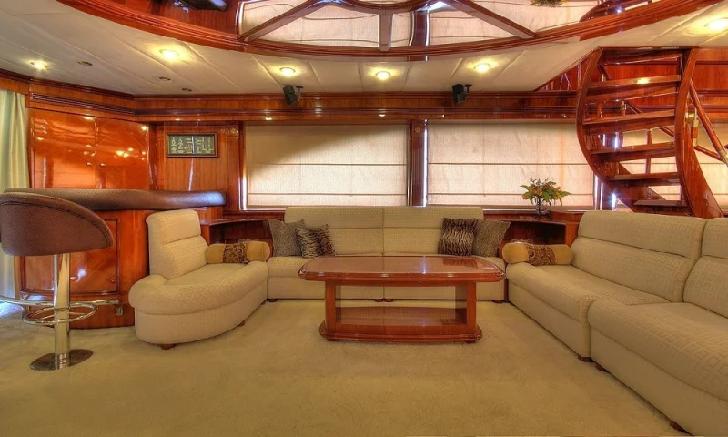 MOTOR YACHT DREAM 