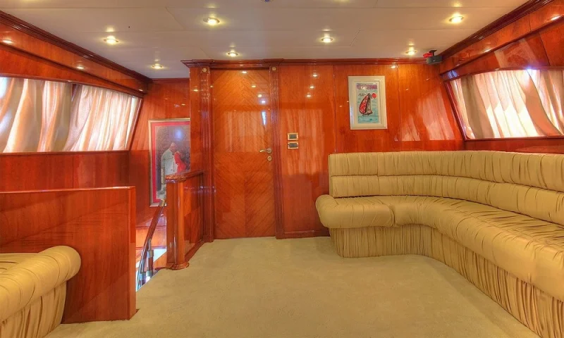 MOTOR YACHT DREAM 