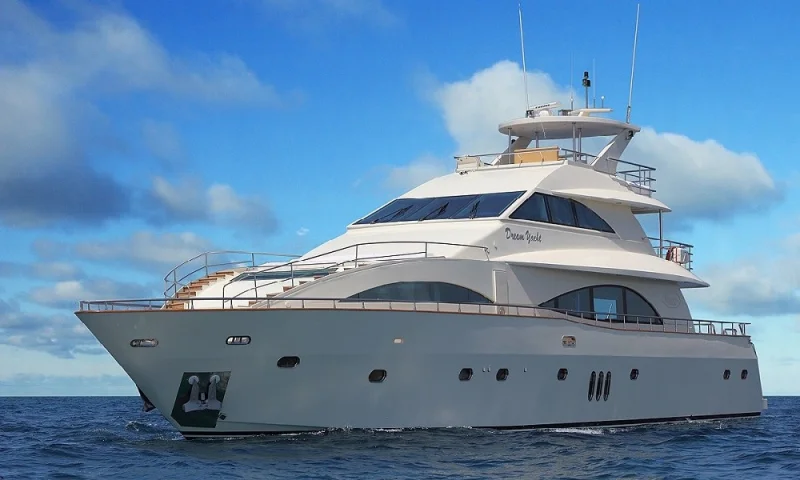 MOTOR YACHT DREAM 