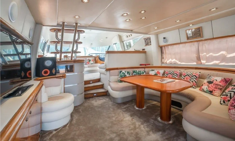 SUNSEEKER MANHATTAN 62   