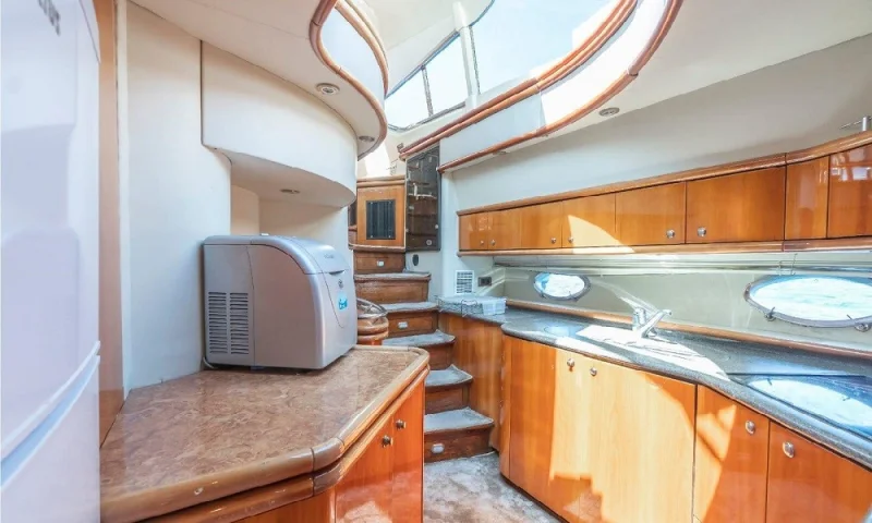 SUNSEEKER MANHATTAN 62   