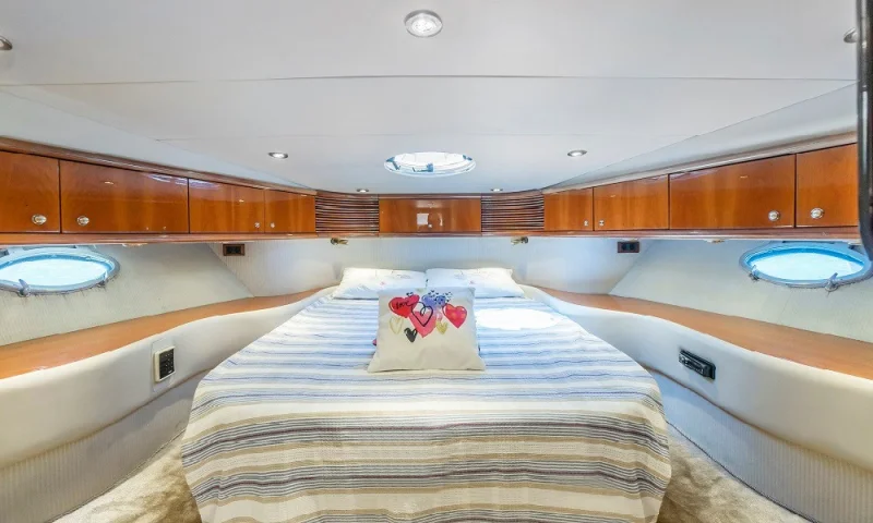 SUNSEEKER MANHATTAN 62   