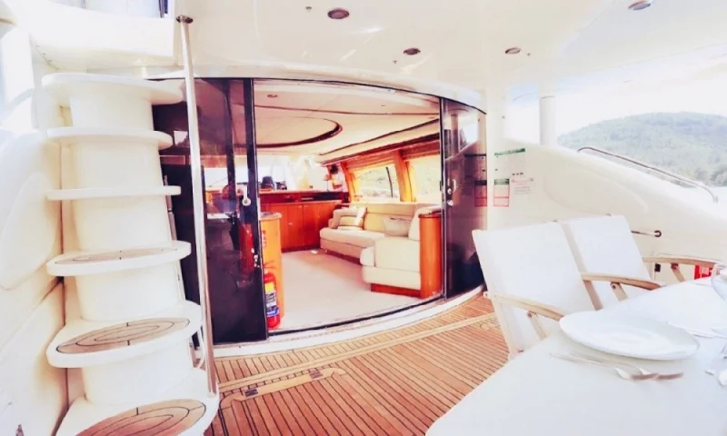 SUNSEEKER MANHATTAN 80 VOGUE