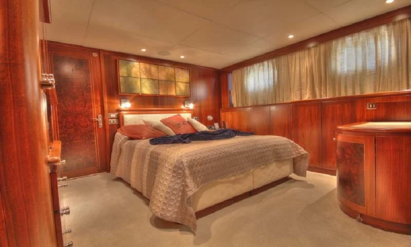 MOTORYACHT MONTE CARLO