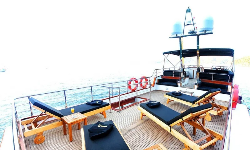 TRAWLER MASKE 3
