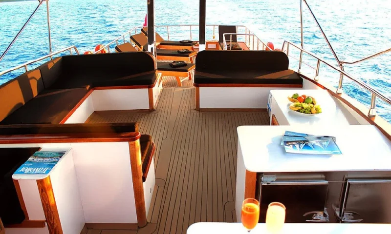 TRAWLER MASKE 3