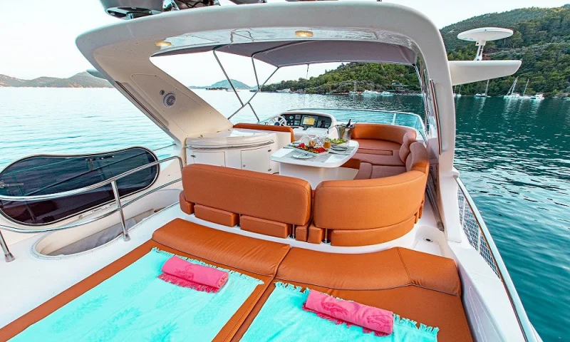 MOTORYACHT AZIMUT 62 - fly  