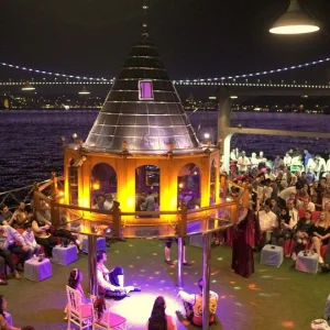 Crucero con cena por el Bósforo 