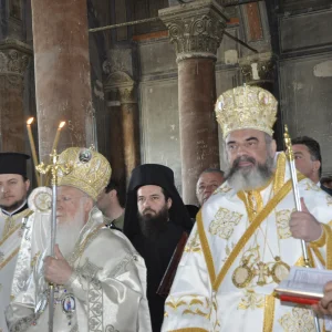 Misa en la Iglesia de San Theodoros Trion - Capadocia
