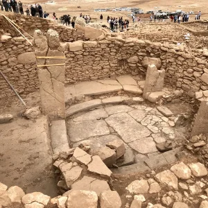 Karahantepe, Taş tepeler - Şanlıurfa