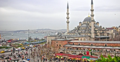 Crucero por el Bósforo y tour de medio día por el bazar de las especias - ( Mañana )