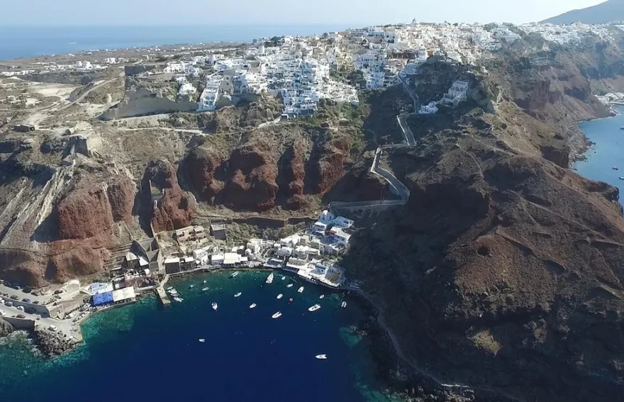 Amoidi Bay Santorini - Greece