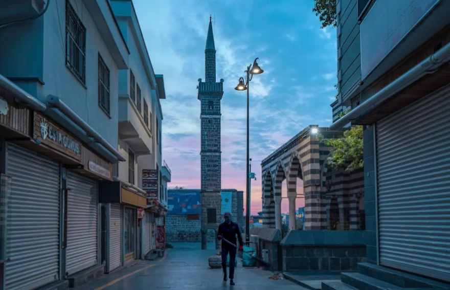 Four Legget Minaret - Diyarbakır 