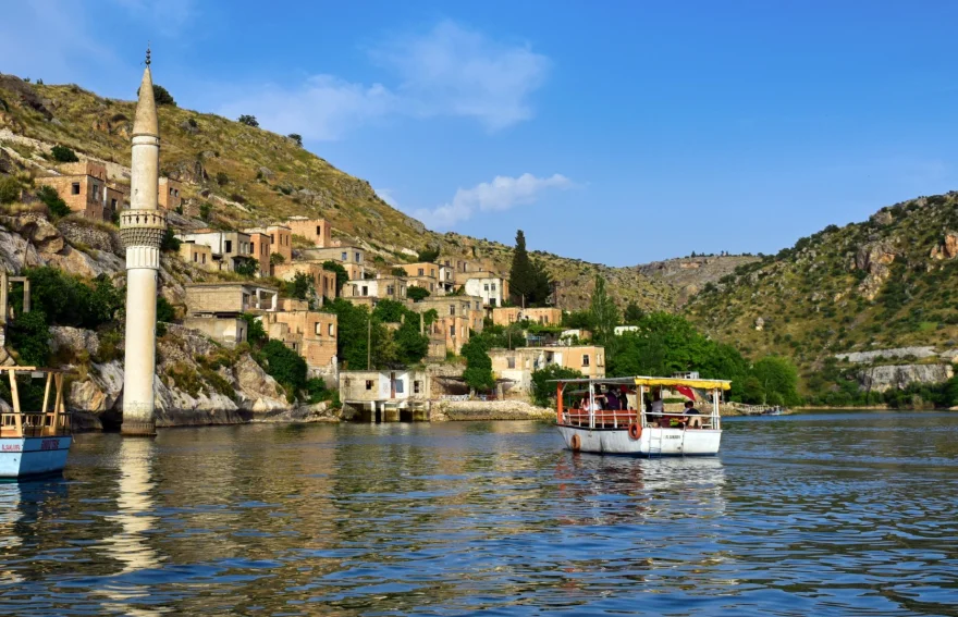 Halfeti Dam Sunken village