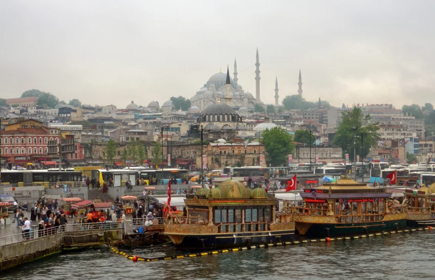 Eminönü Square