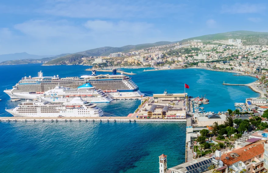 Puerto de cruceros de Kusadasi
