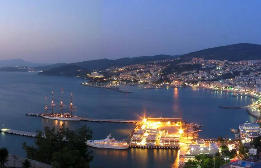 Kuşadası Port