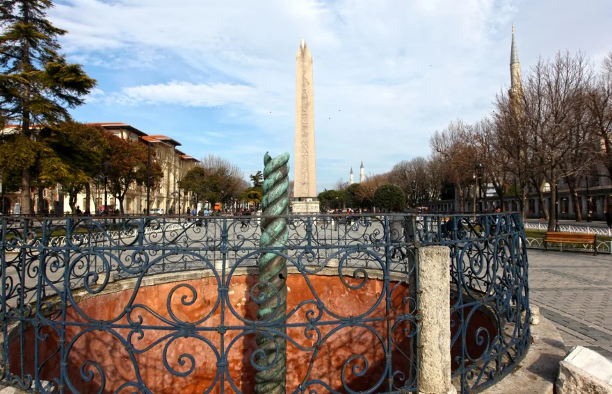 The Serpent Column and  Egyptian Obelisk on Hipodrom Square 