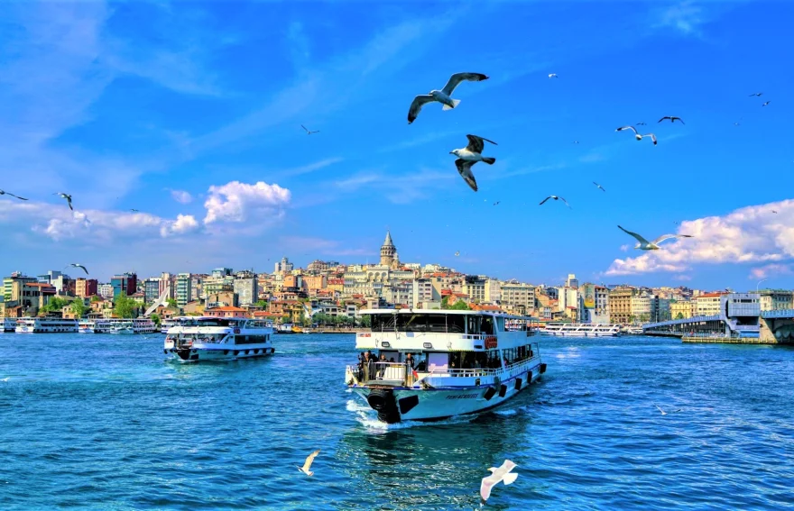 Torre de Galata del Cuerno de Oro de Estambul