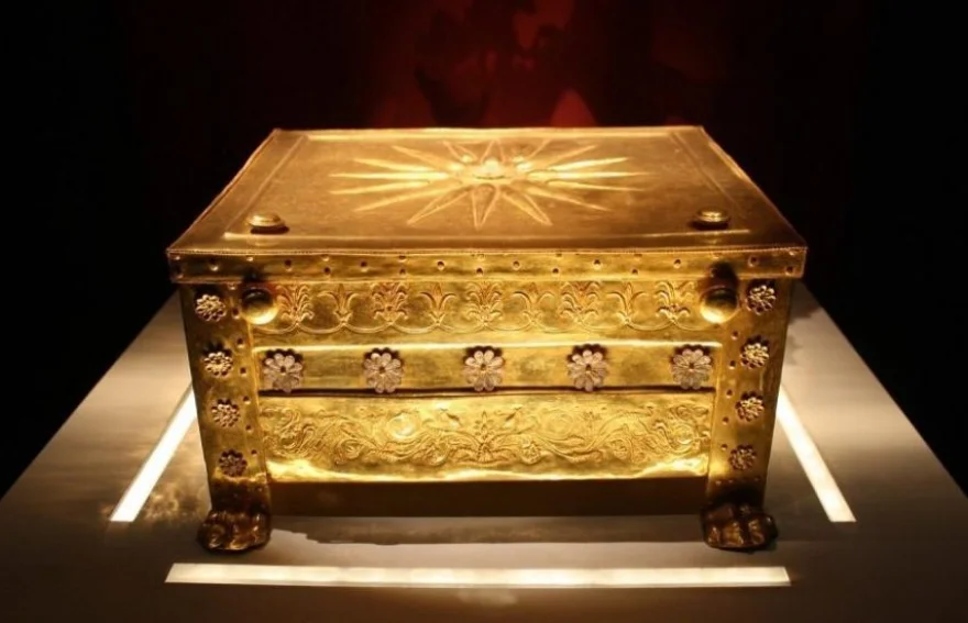 Verginia Rotal Tombs - Greece