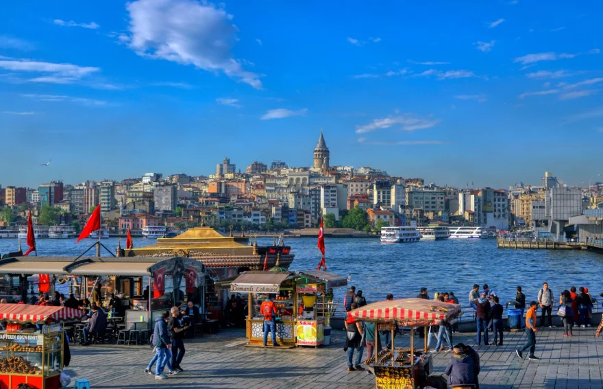 Plaza Eminonu Estambul