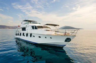 Motor Yacht