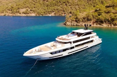 Motor Yacht