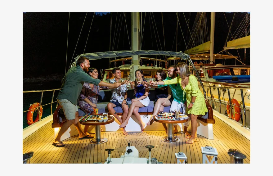 Sundeck Grand Sailor